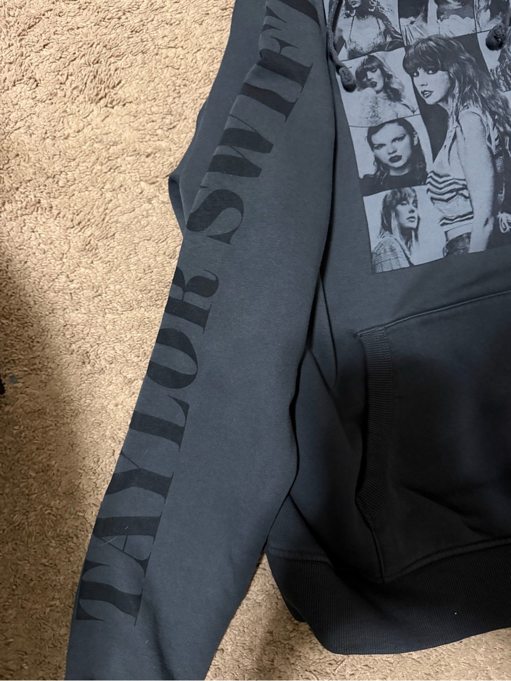 Taylor Swift The Eras Tour Hoodie Sweatshirt Size Medium - New - Picture 3 of 6